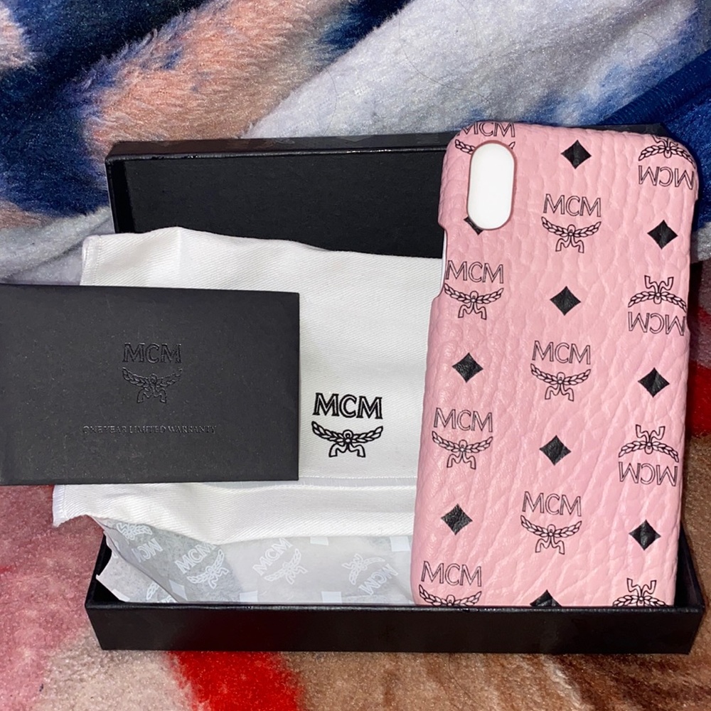 MCM iPhone X case